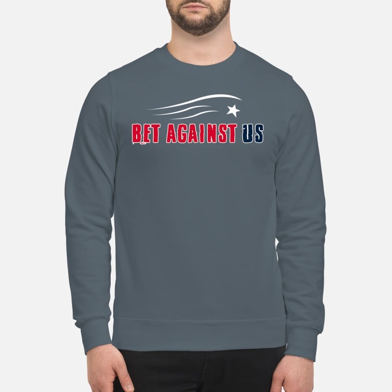 Bet against US sweatshirt