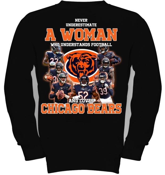 A woman who understand football and love Chicago bears sweatshirt