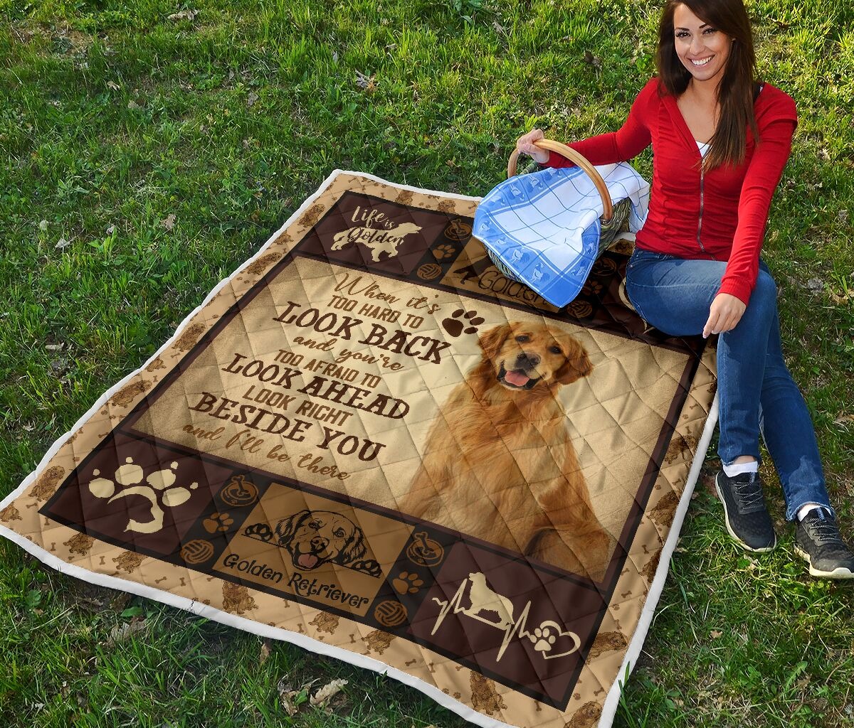 Golden retriever When it's too hard to look backs cool quilt
