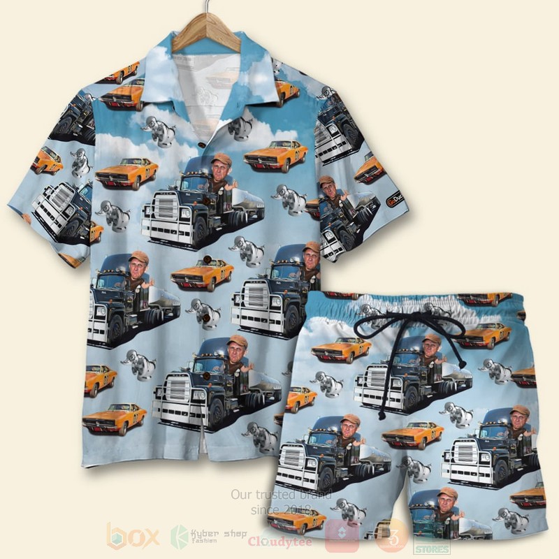 Trucker_Truck_and_Angry_Convoy_Duck_Pattern_Personalized_Truckers_Hawaiian_Shirt_Short